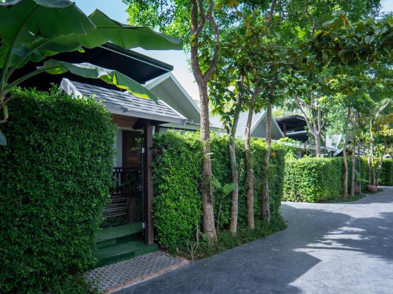 Ip Plus Pool Villa Pattaya image
