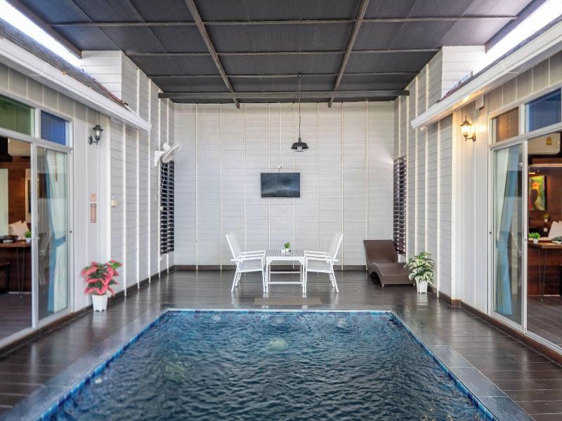 Ip Plus Pool Villa Pattaya image