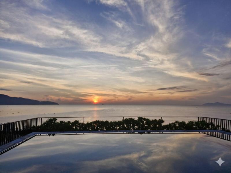 Jbay Beachfront Boutique Hotel image