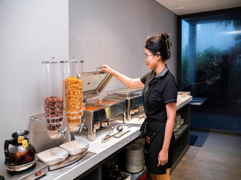 Jbay Beachfront Boutique Hotel image