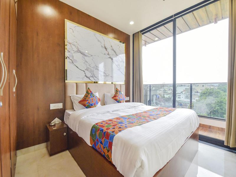 Fabhotel Blooming Beds Pearl image