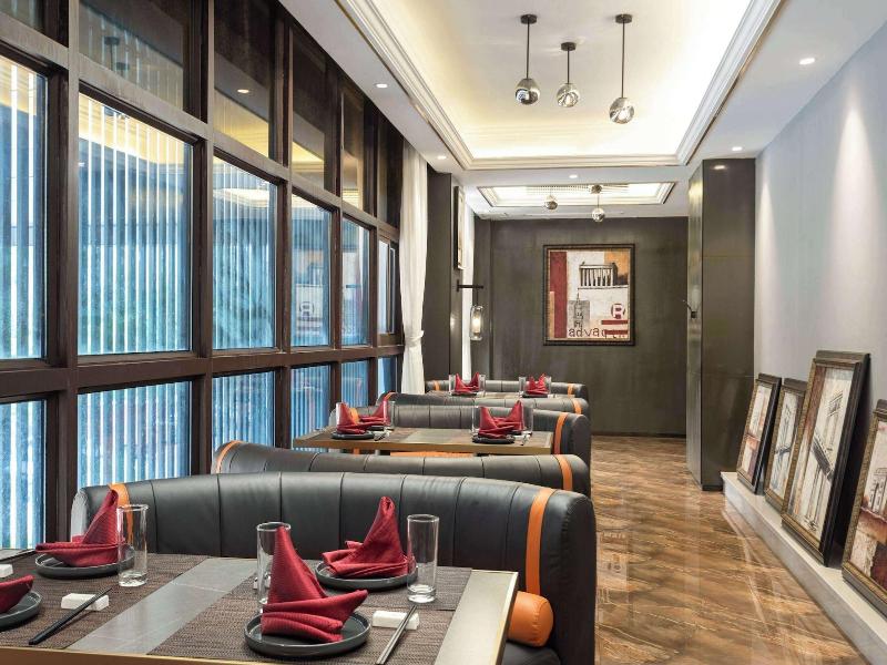 La Quinta By Wyndham Qionghai Yinhai image