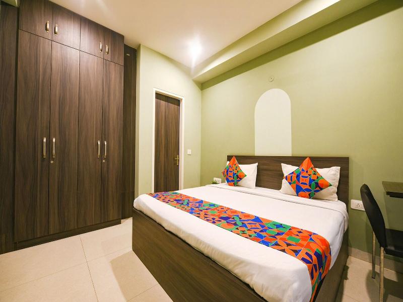 Fabhotel Alpha image