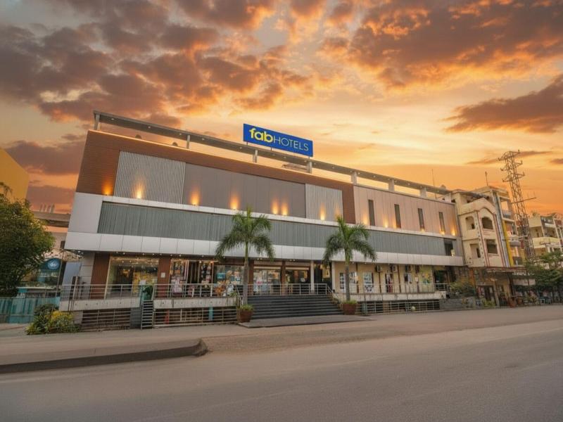 Fabhotel Srs Grand — general view
