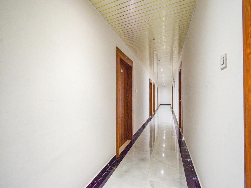 Fabhotel Srs Grand — view