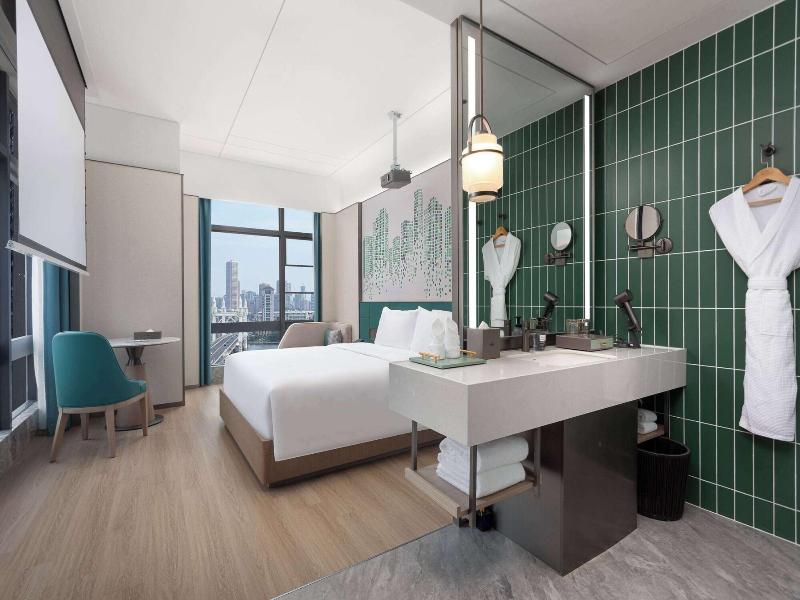 Wingate By Wyndham Zhuhai Gongbei Port image