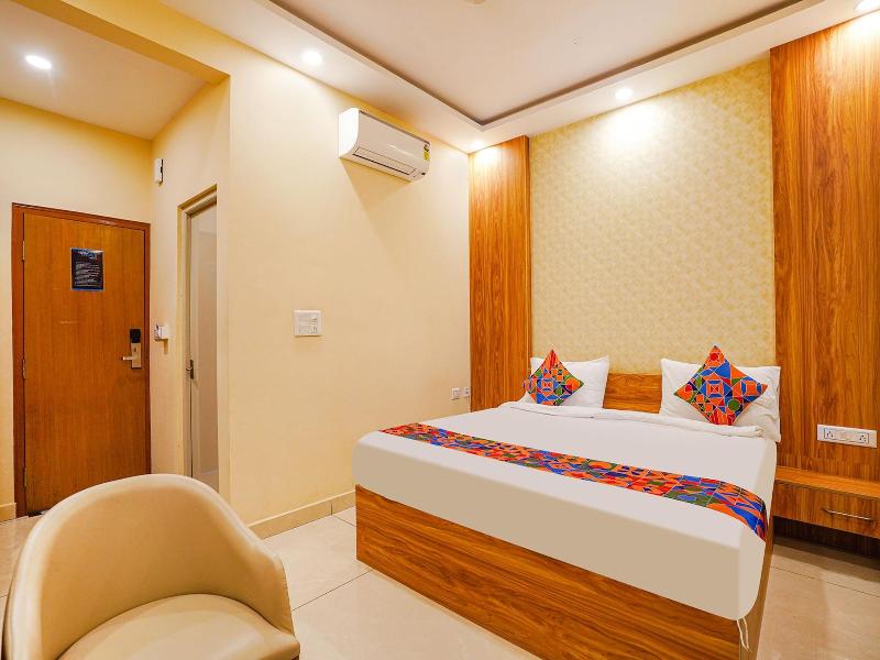 Fabhotel Prime The Waves image