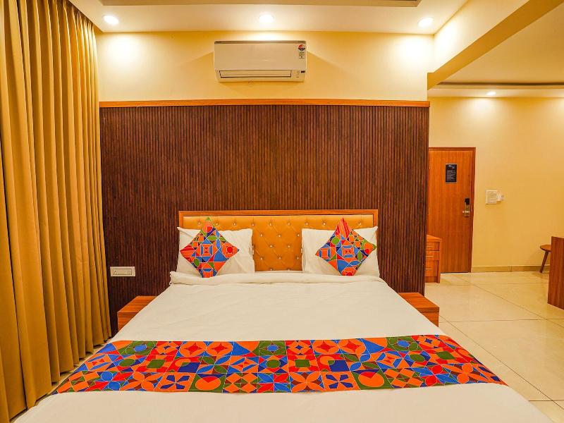 Fabhotel Prime The Waves image