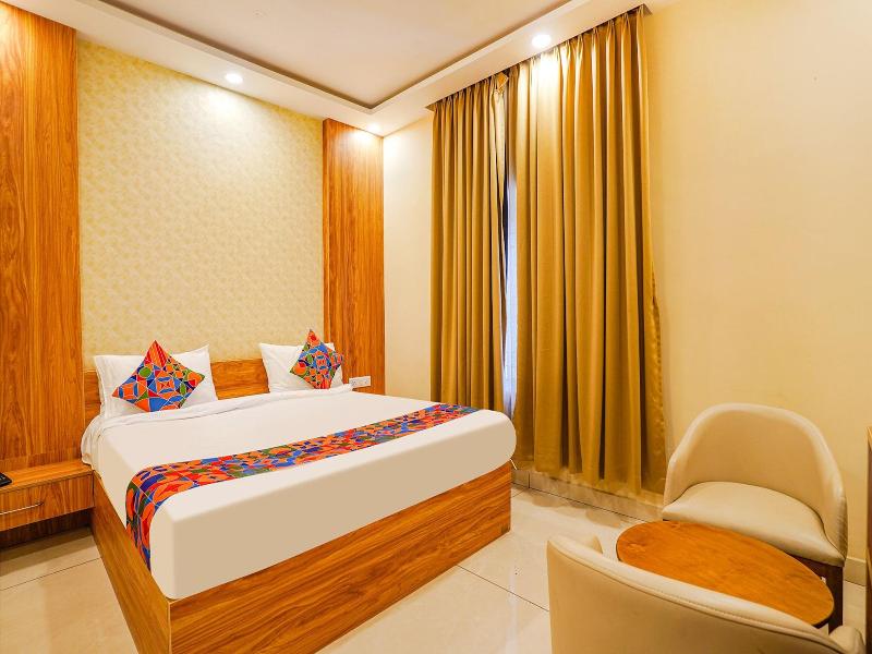 Fabhotel Prime The Waves image