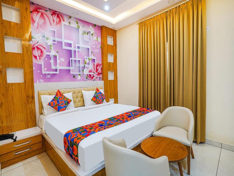 Fabhotel Prime The Waves image