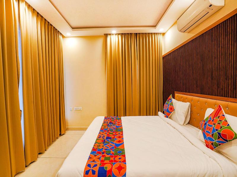 Fabhotel Prime The Waves image