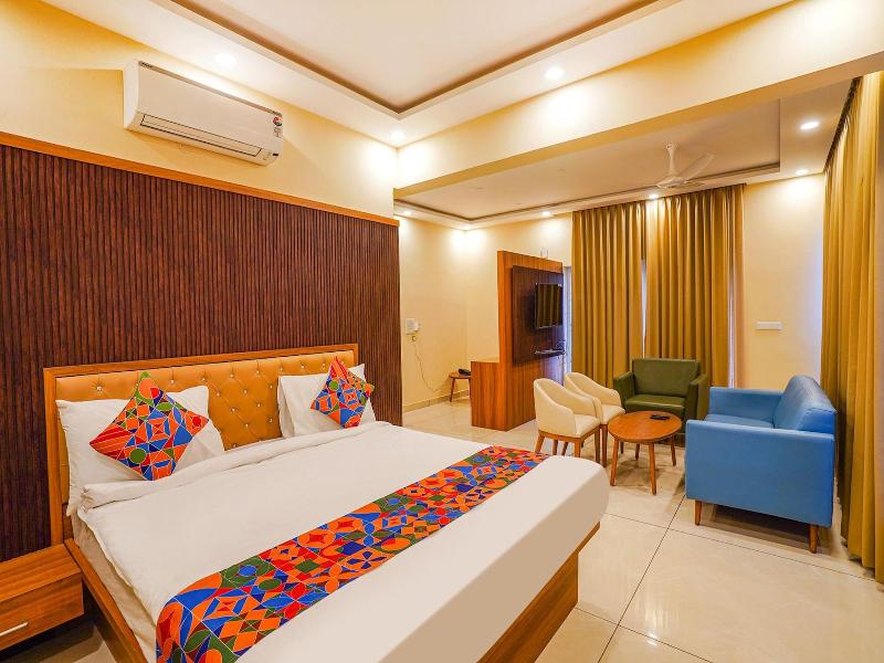 Fabhotel Prime The Waves image