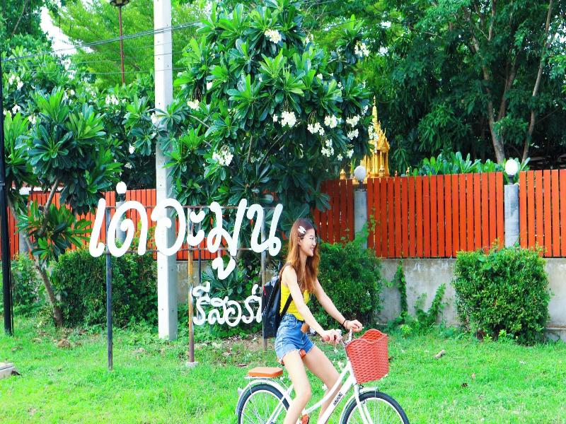 The Moon Resort Phetchaburi image