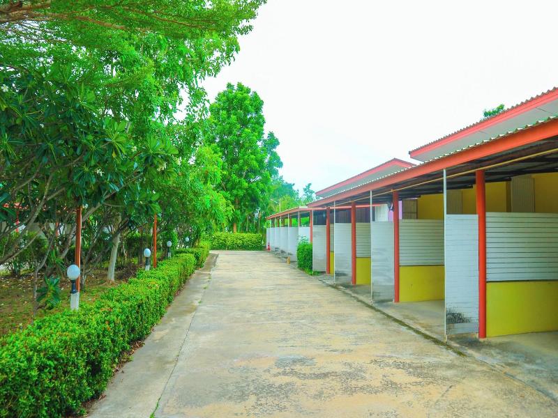 The Moon Resort Phetchaburi image