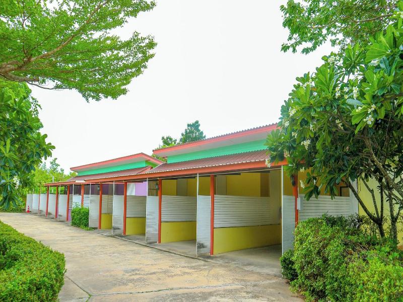 The Moon Resort Phetchaburi image
