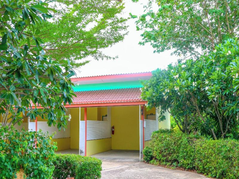 The Moon Resort Phetchaburi image