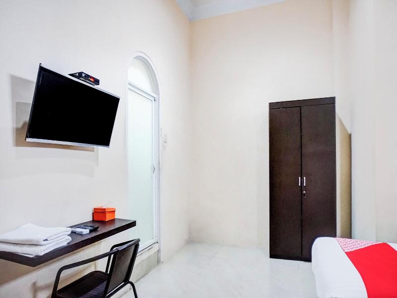 Hotel O Medan City Near Lapangan Benteng Formerl image