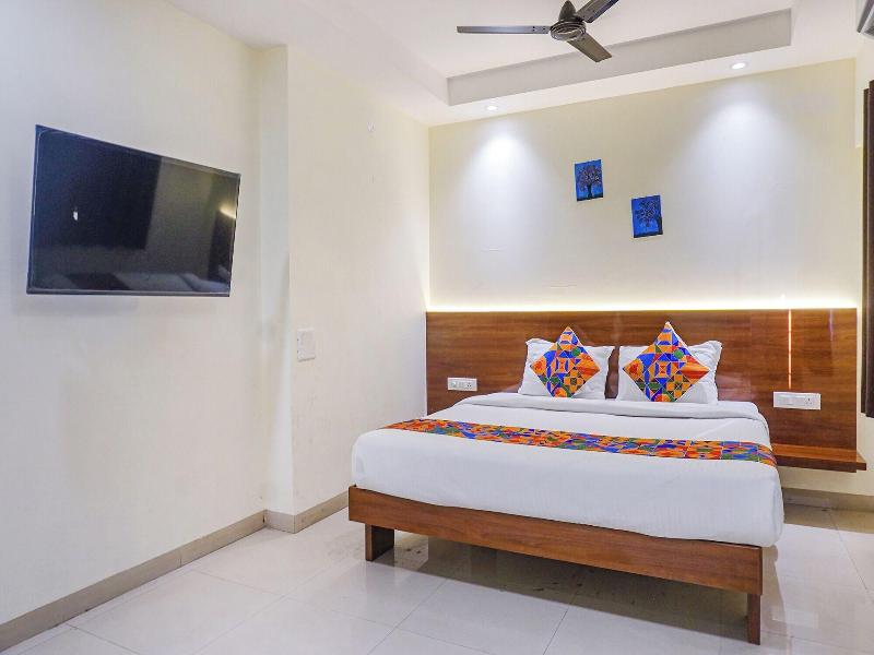 Fabhotel Phoenix Inn image