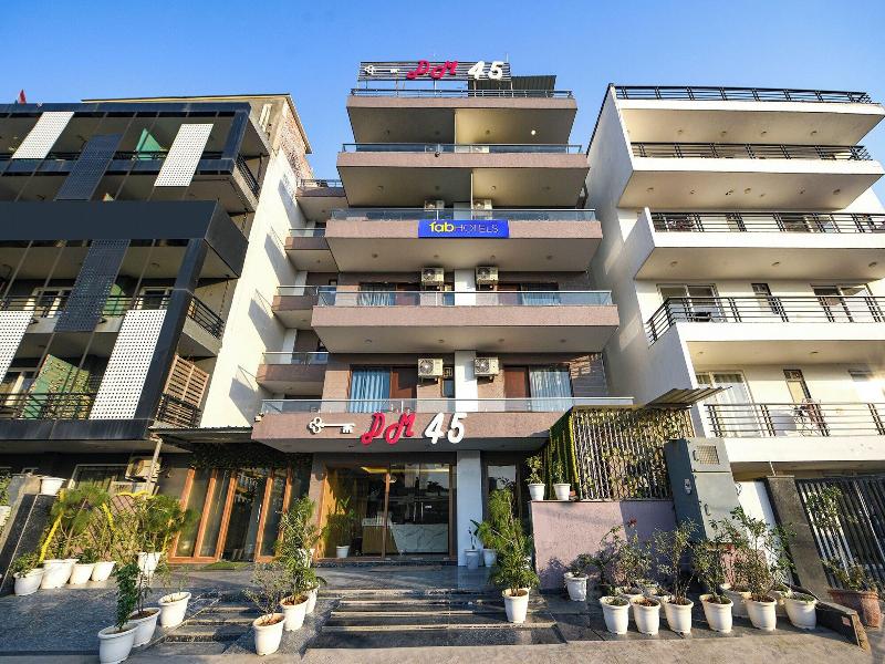 Fabhotel Dm 45 image