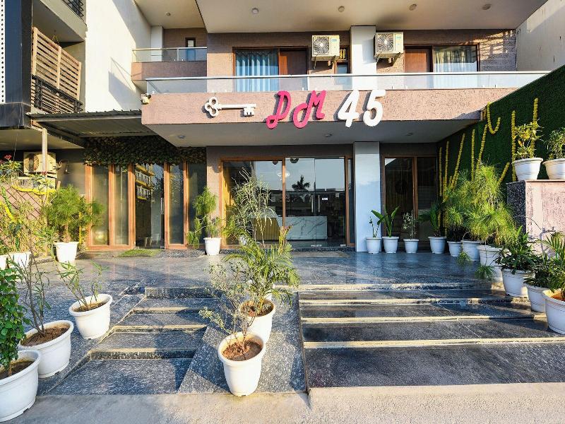 Fabhotel Dm 45 image