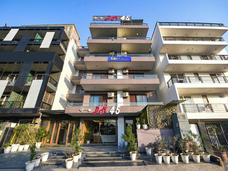 Fabhotel Dm 45 image
