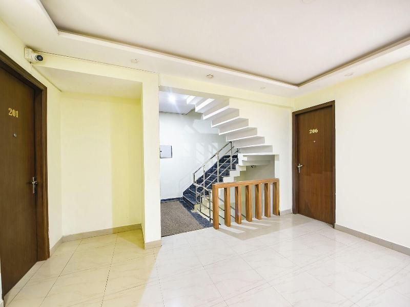 Fabhotel Dm 45 image