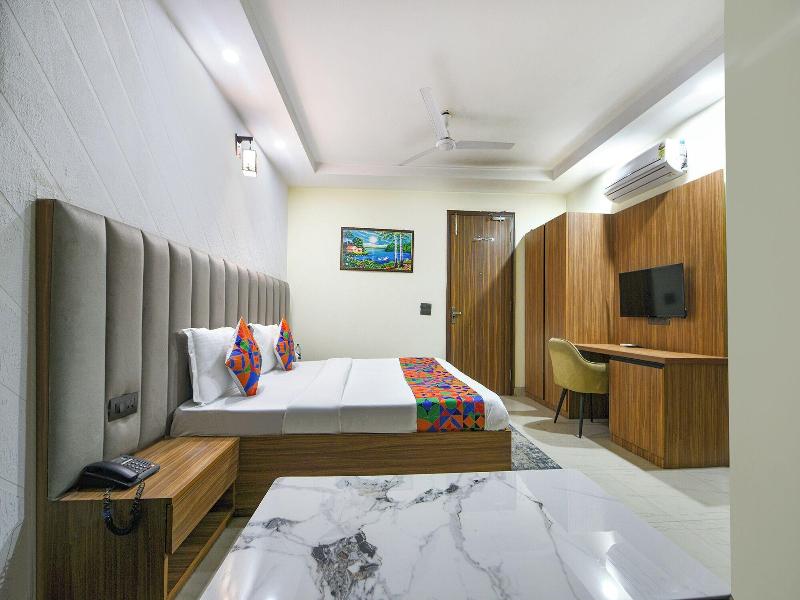 Fabhotel Dm 45 image