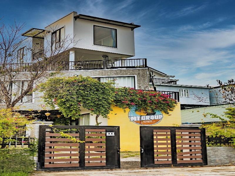 Be Youth Villa image