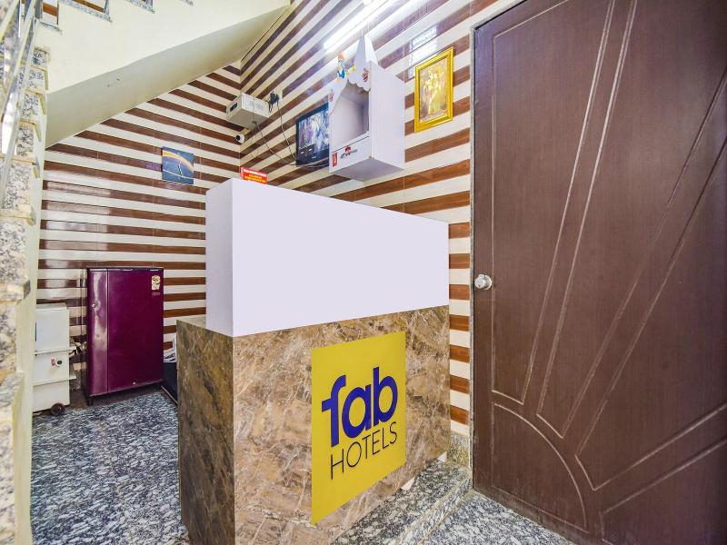 Fabhotel Maa Gayatri Sadan