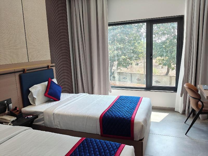 Zip By Spree Hotels Chinchwad image