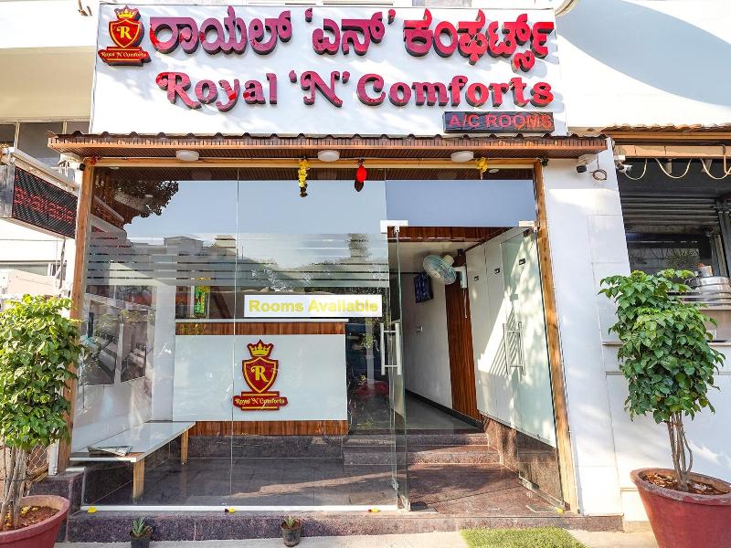 Fabhotel Royal N Comforts image