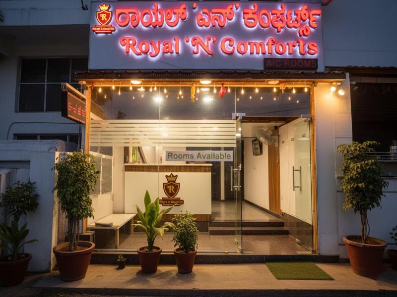 Fabhotel Royal N Comforts image