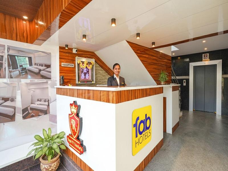 Fabhotel Royal N Comforts image