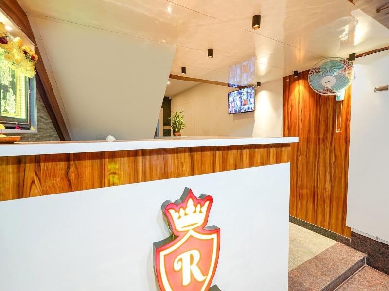 Fabhotel Royal N Comforts image