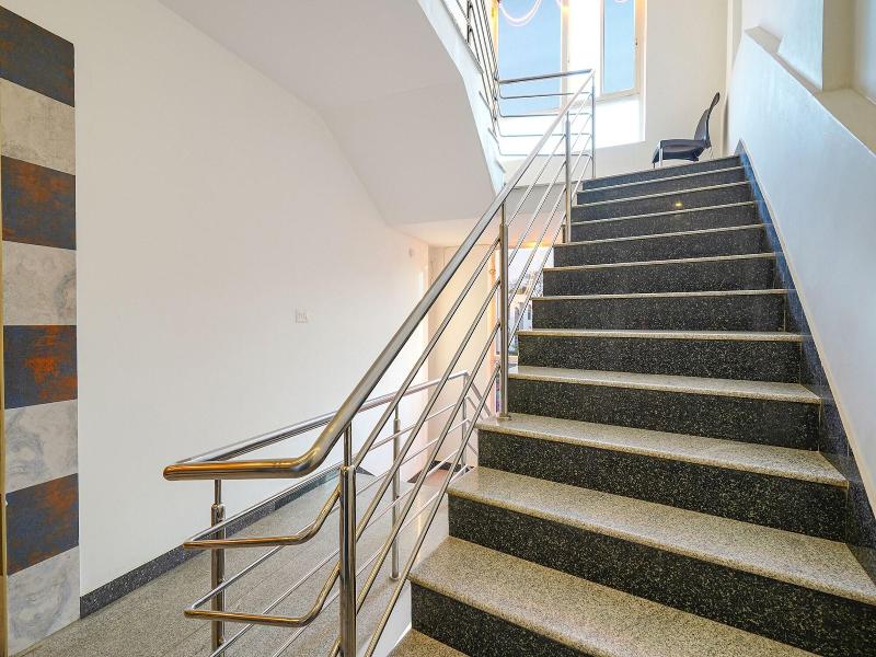 Fabhotel Royal N Comforts image