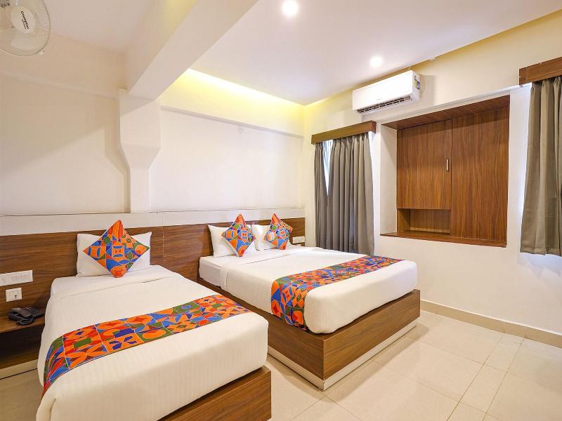 Fabhotel Royal N Comforts image