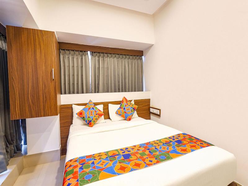 Fabhotel Royal N Comforts image
