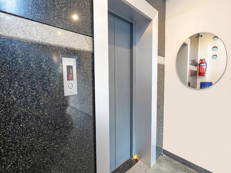 Fabhotel Royal N Comforts image