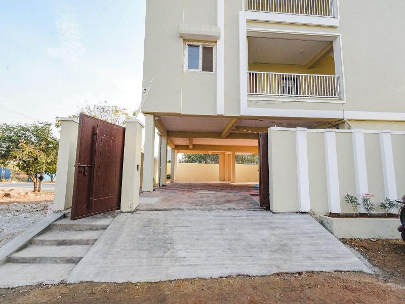 Fabhotel Rk Suites — general view