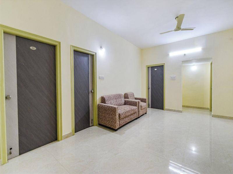 Fabhotel Rk Suites