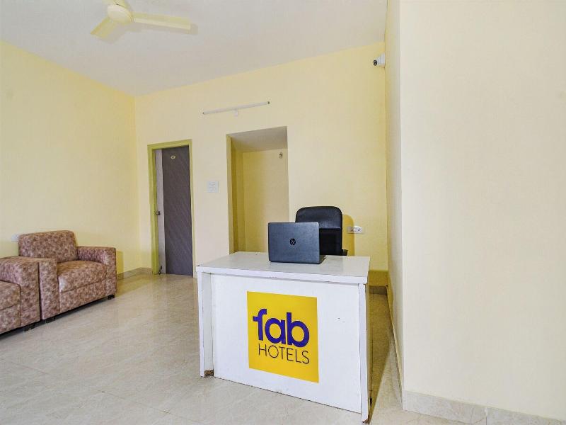 Fabhotel Rk Suites
