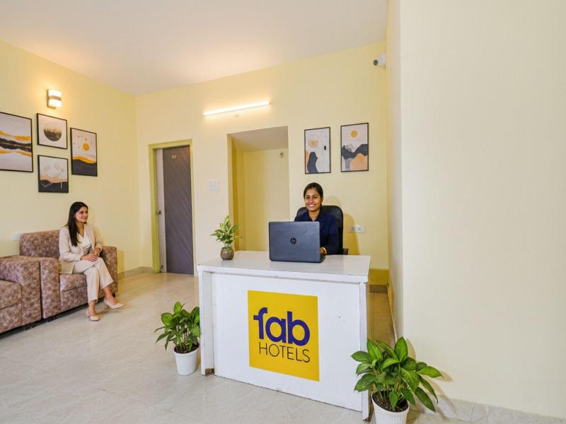 Fabhotel Rk Suites
