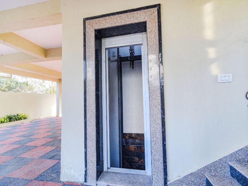 Fabhotel Rk Suites — exterior view