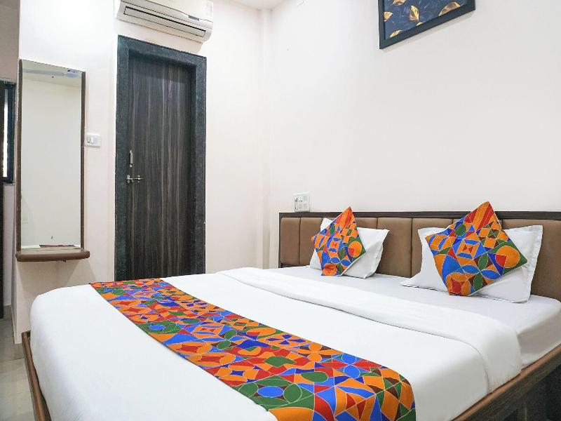 Fabhotel Rachana Residency image