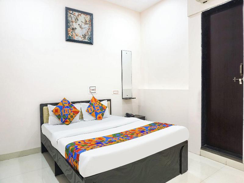 Fabhotel Rachana Residency image