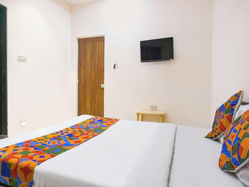 Fabhotel Rachana Residency image