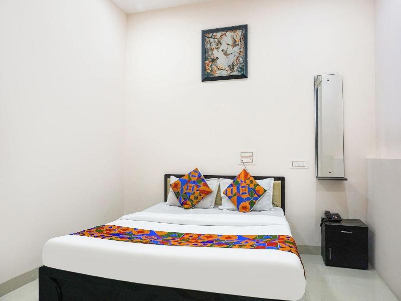 Fabhotel Rachana Residency image