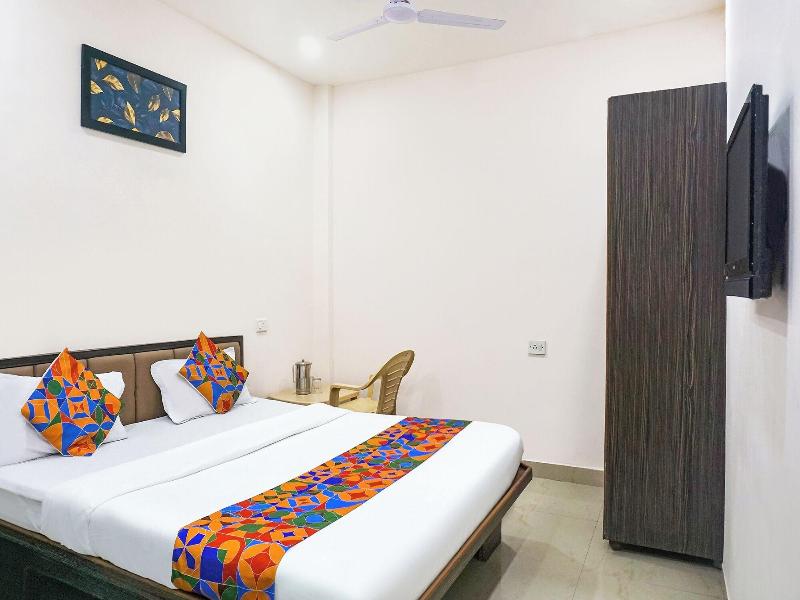 Fabhotel Rachana Residency image