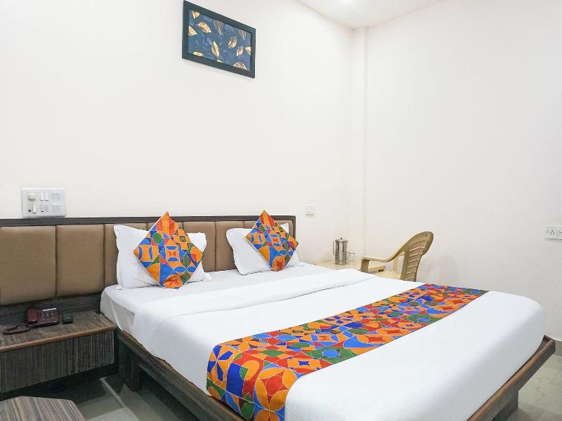 Fabhotel Rachana Residency image