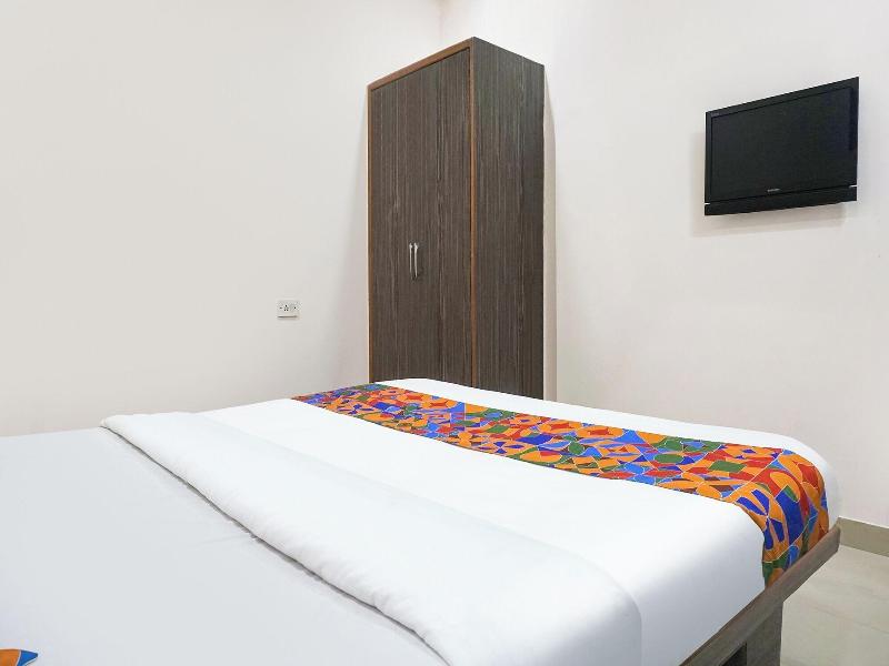 Fabhotel Rachana Residency image